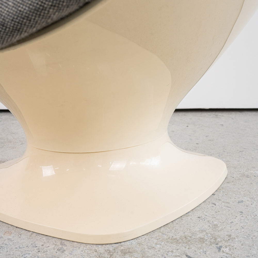 (LOT 10) Club Lounge Chair by Raphael Raffel