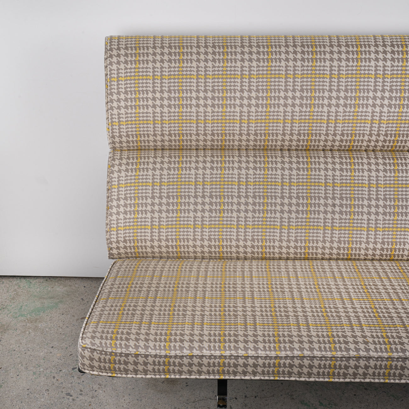 (LOT 03) Eames Compact Sofa (Houndstooth by Paul Smith)