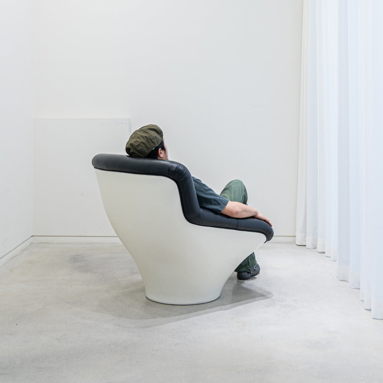 (LOT13) Model 595 Lounge chair by Geoffrey Harcourt