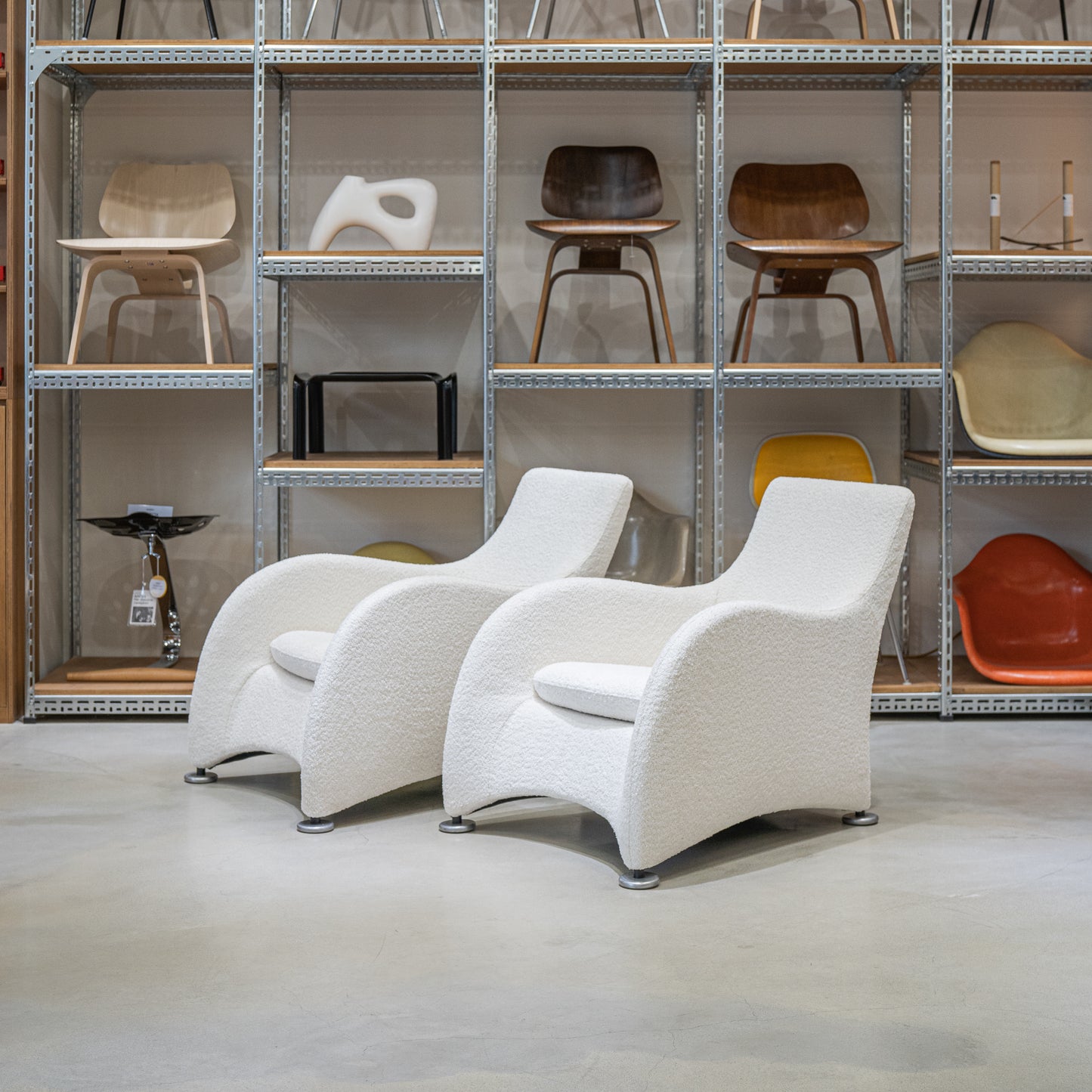 (LOT11) Loge Chair by Gerard van den Berg