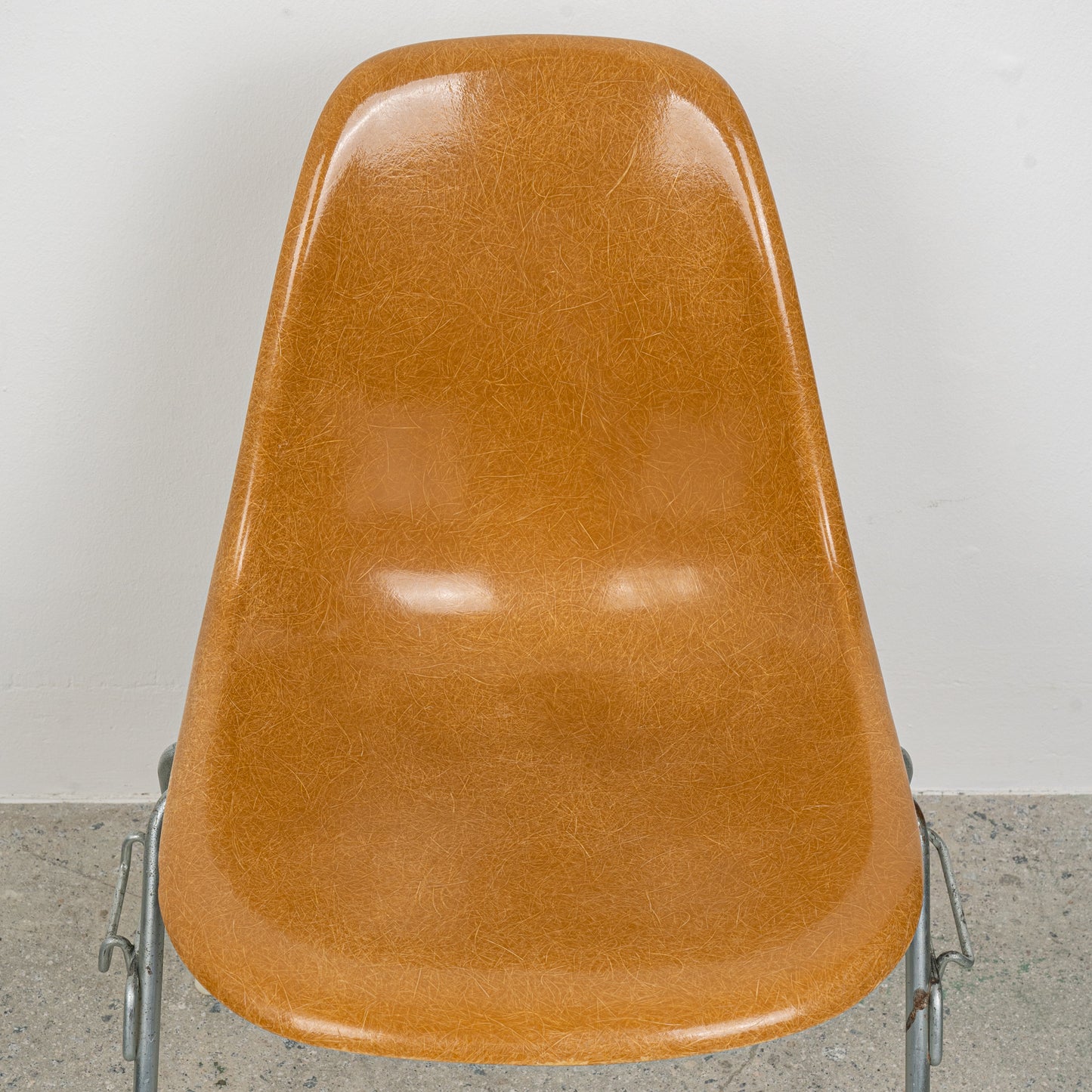 (LOT 01) DSS Chair (Ochre Dark: 레어 컬러) by Charles & Ray Eames