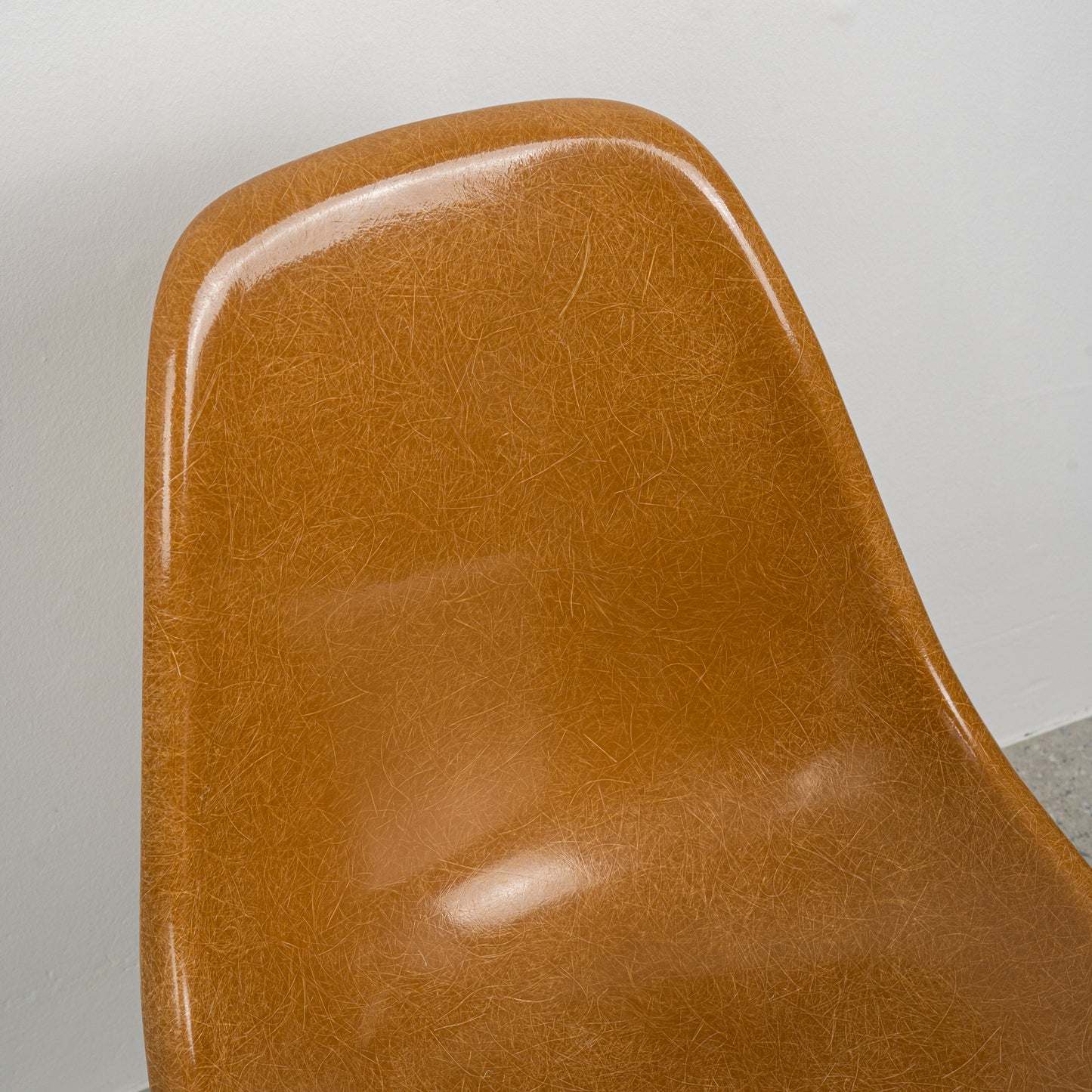 (LOT 01) DSS Chair (Ochre Dark: 레어 컬러) by Charles & Ray Eames