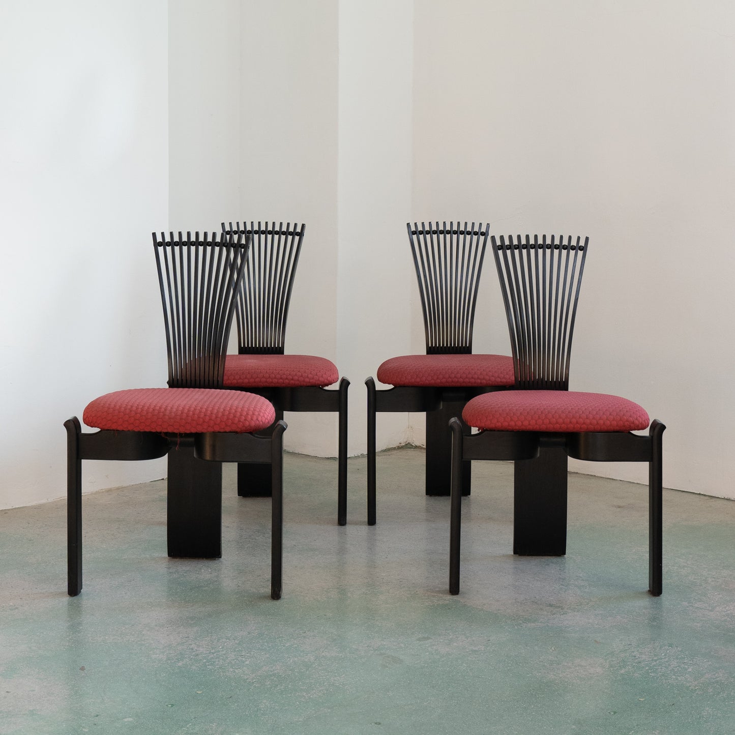 (LOT 21) Totem Dining Chairs by Torstein Nilsen (4점 SET)