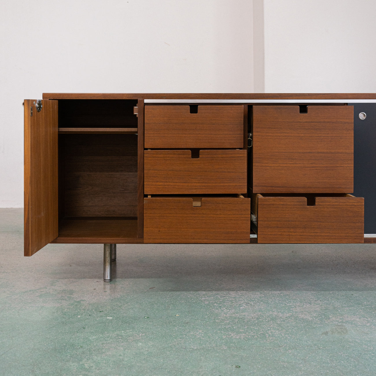 (LOT 24) Executive Office Group (EOG) Credenza by George Nelson