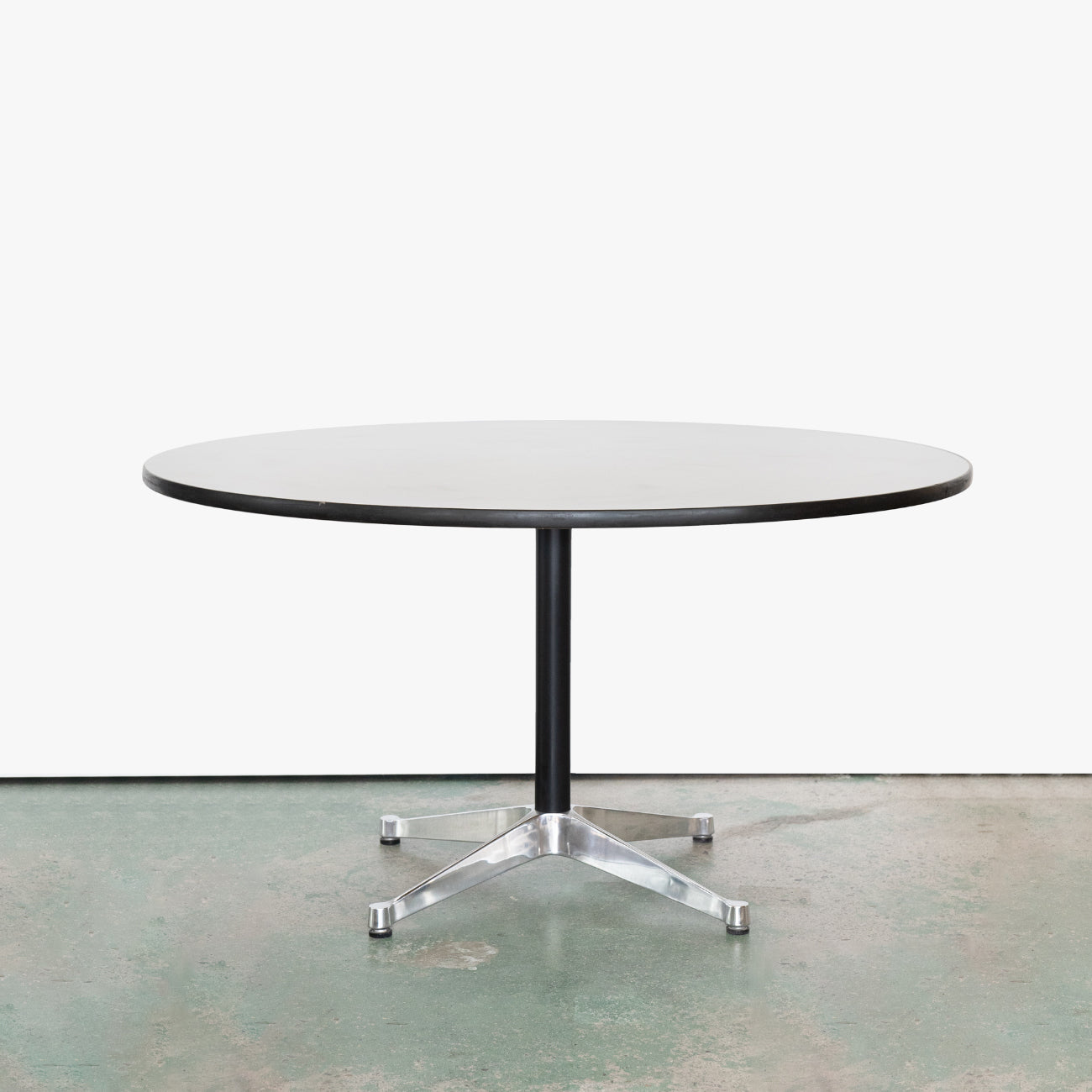 (LOT 14) Eames Contract Base Table