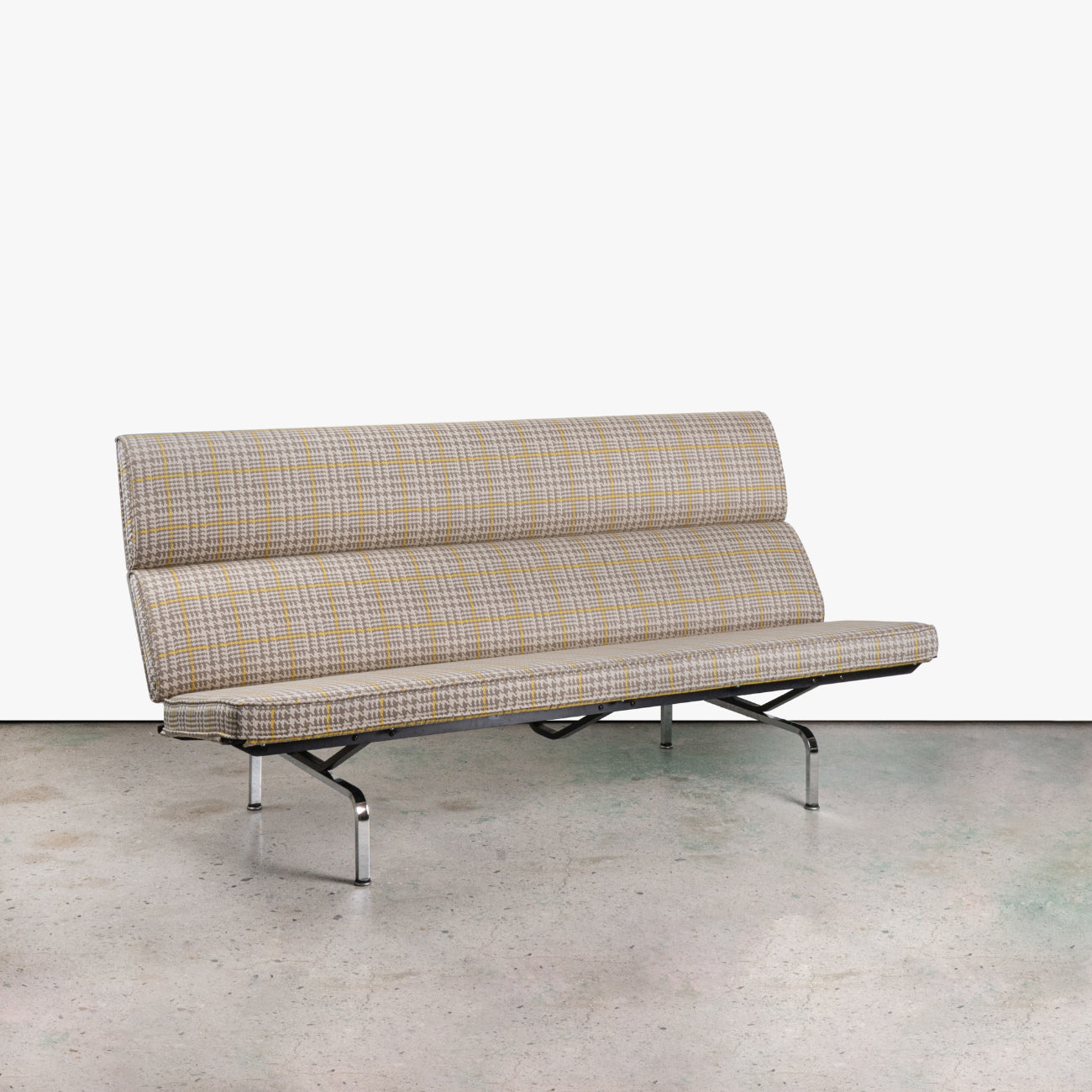 (LOT 03) Eames Compact Sofa (Houndstooth by Paul Smith)