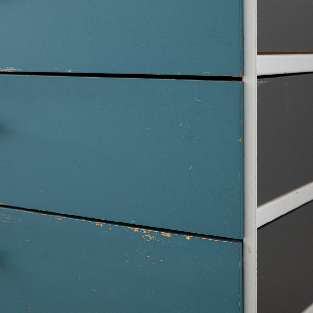 (LOT 06) Steel Frame Dresser by George Nelson Associates (Blue / 02)