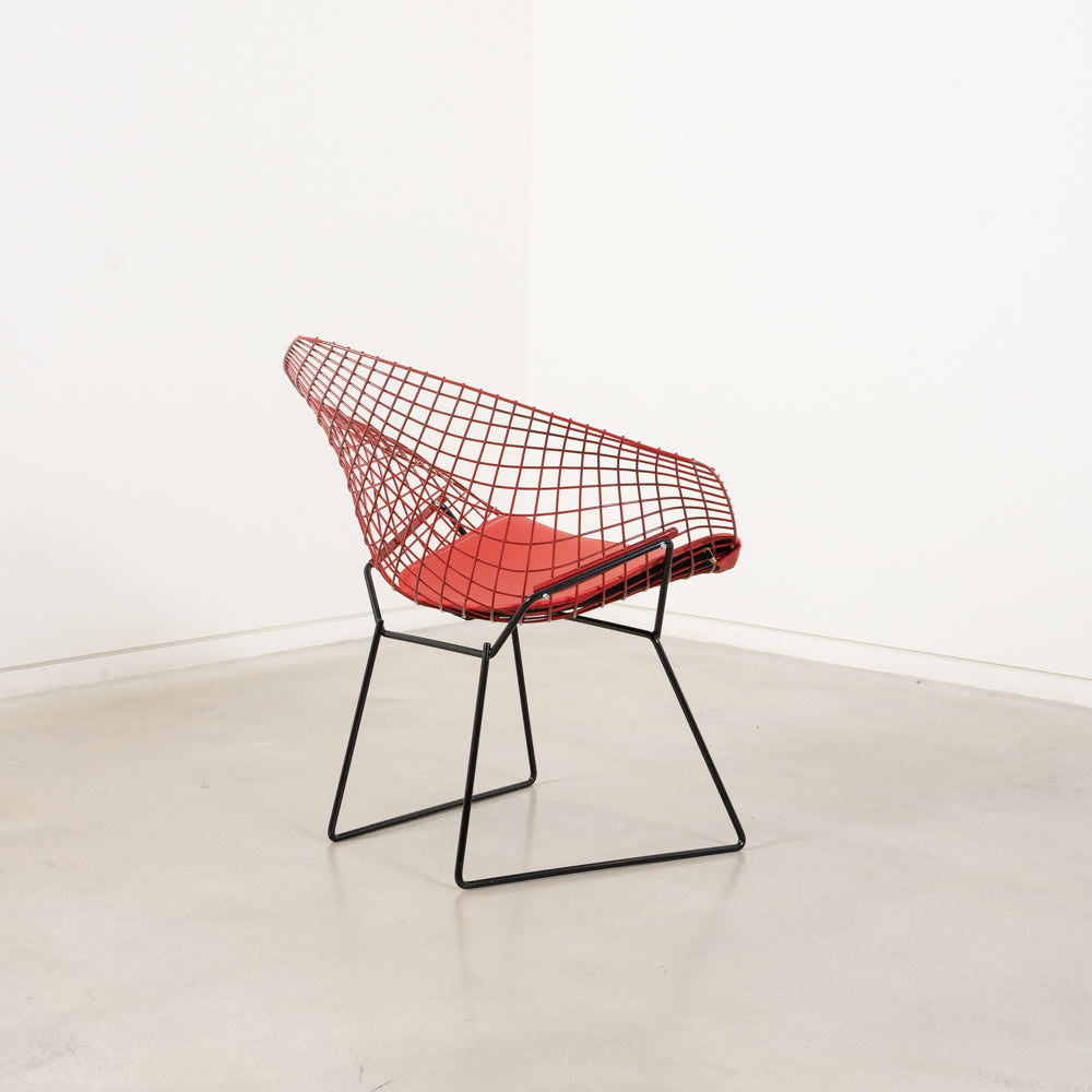 (LOT 11) Diamond Lounge Chair by Harry Bertoia