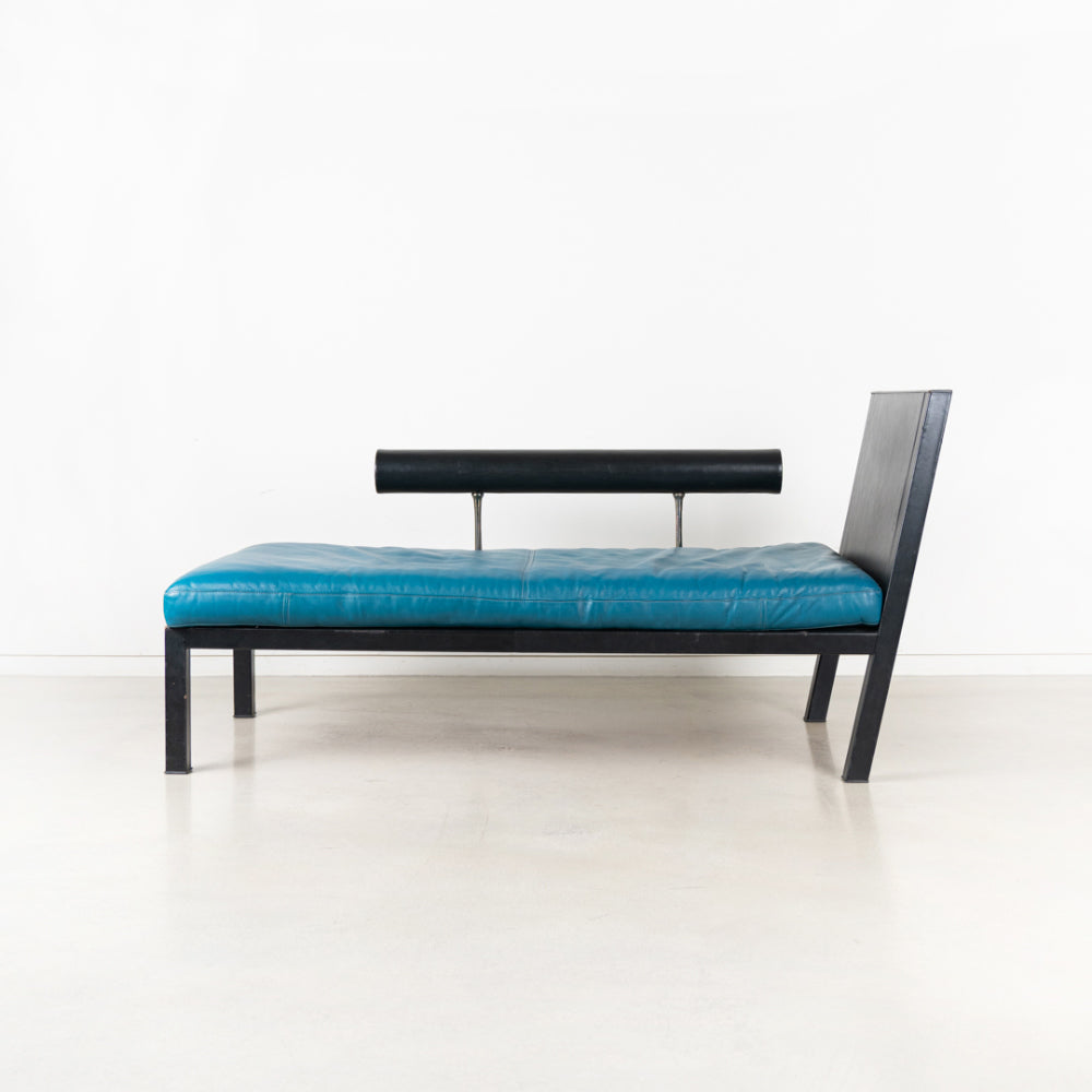 Sity Daybed by Antonio Citterio