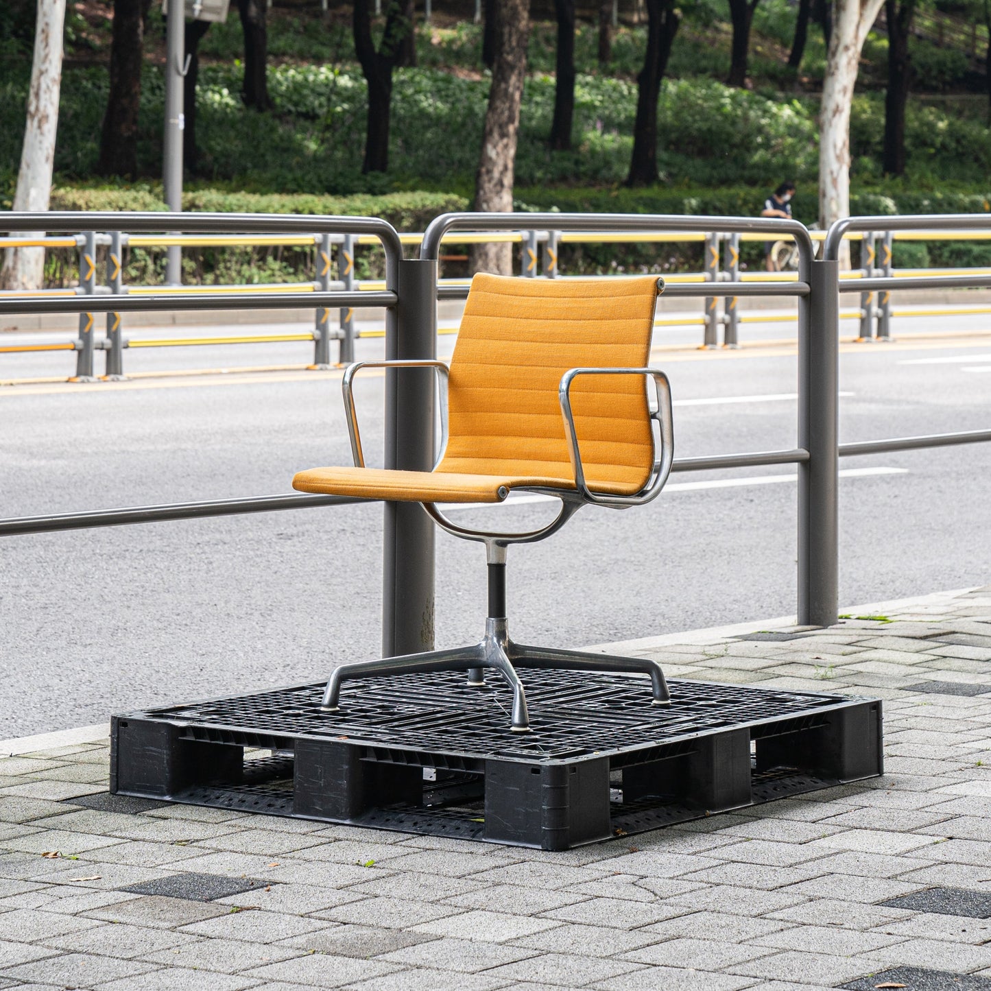 Eames Aluminum Group Management Chair (Orange Fabric)