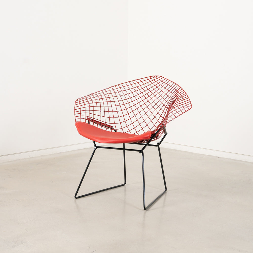 (LOT 11) Diamond Lounge Chair by Harry Bertoia
