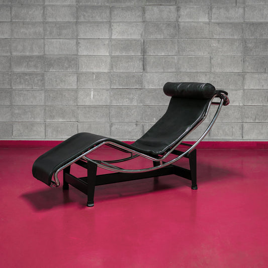 (LOT 04) LC4 chaise longue by Le Corbusier